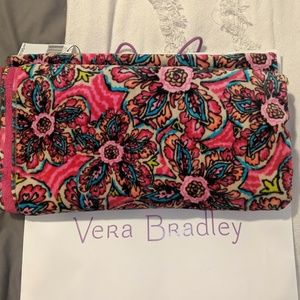 💗Vera Bradley Floral Beach Towel💗